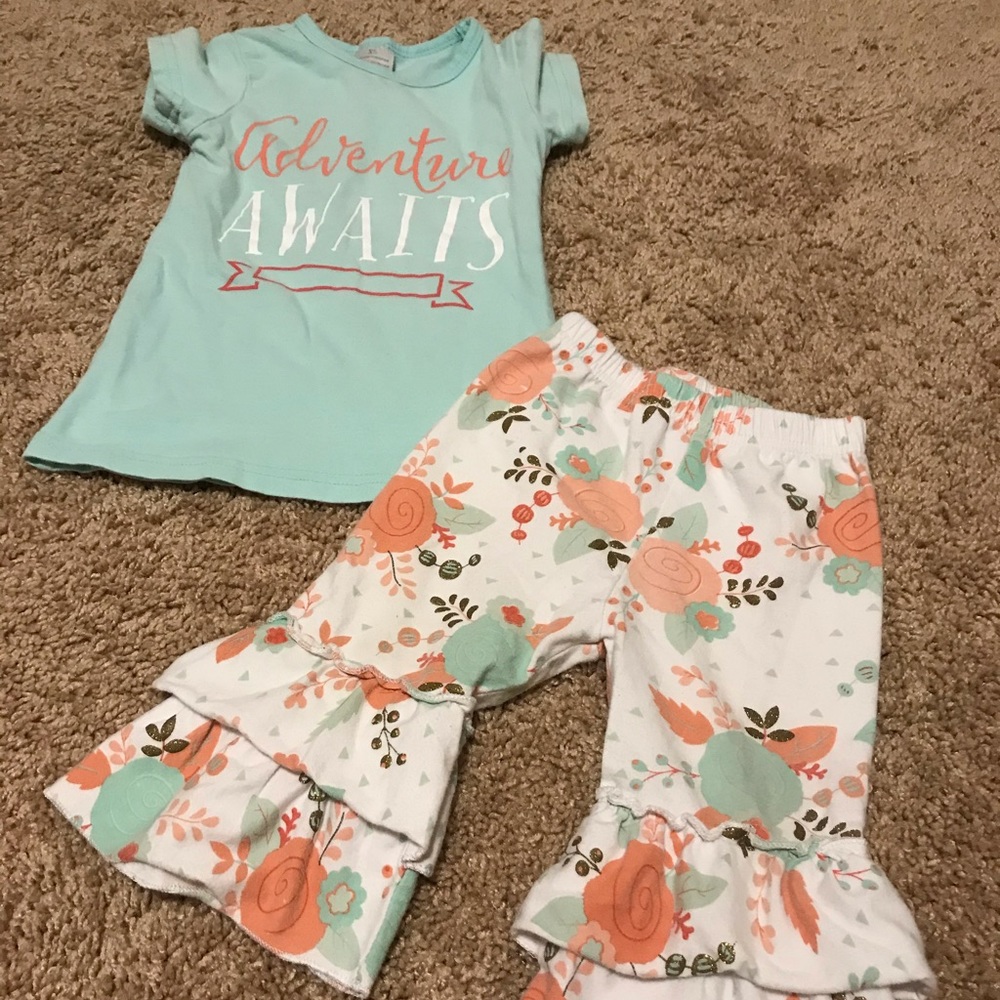 Boutique Floral Capri Set